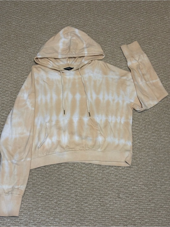 bebe Tops - bebe Beige and White Tie-Dye Hooded Pullover